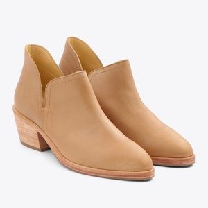 Nisolo Everyday Ankle Bootie Brand New Almond size 9